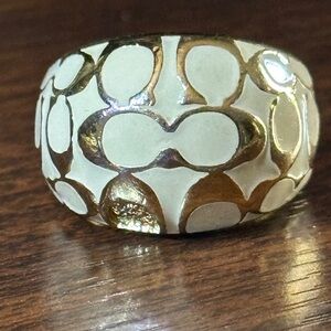 Stylish Gold & Cream Enamel Coach Dome Ring Preowned